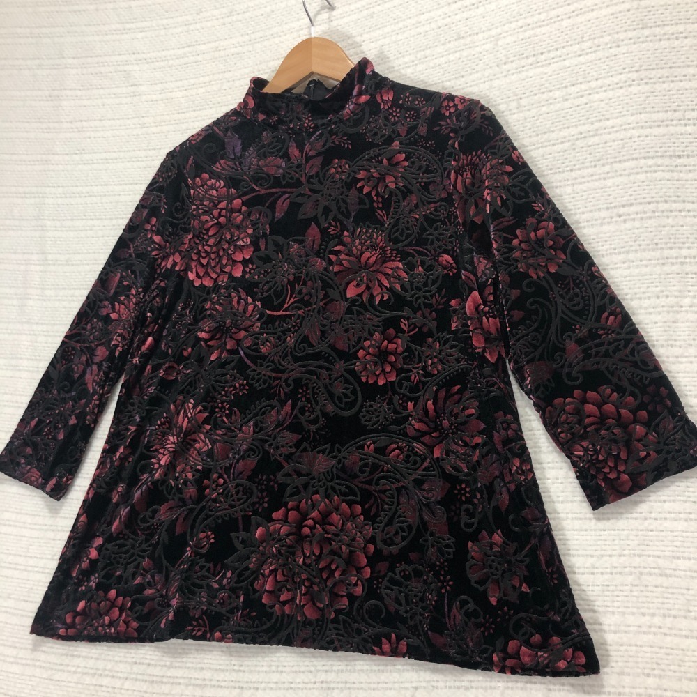 Chico's Velvet Burnout Floral Mock Neck Long‎ Sleeve Top Size 1